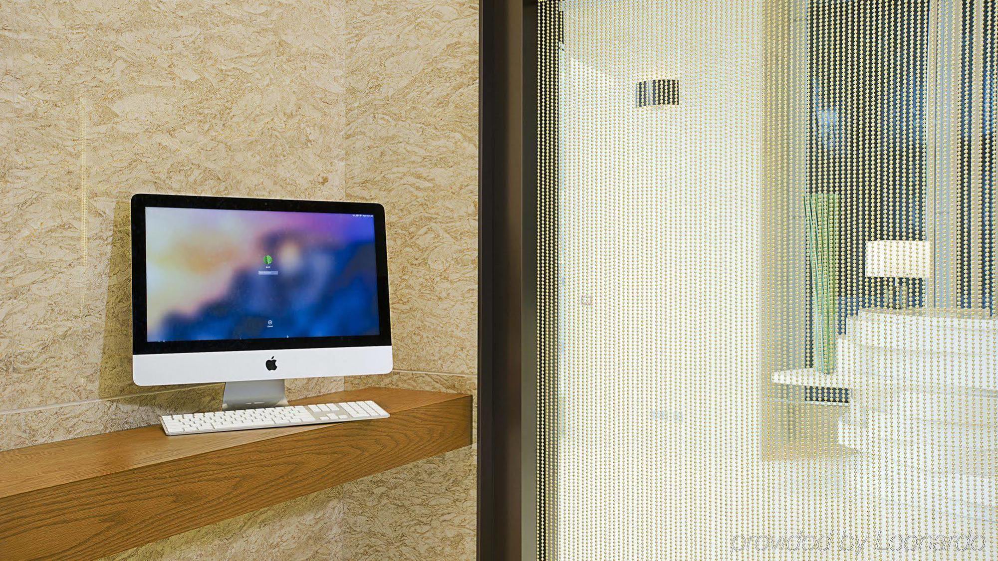 Holiday Inn Express Hong Kong Mongkok By Ihg Εξωτερικό φωτογραφία